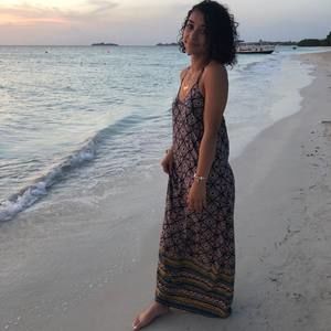 Meet your Posher, Raquel